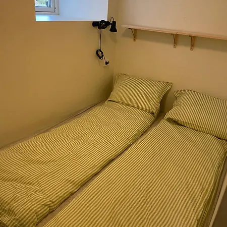 아파트 Hb Homes - The Basement Budget