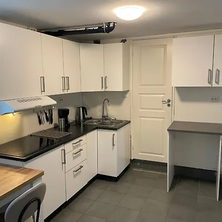 Hb Homes - The Basement Budget *