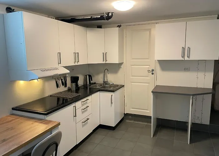 Hb Homes - The Basement Budget *